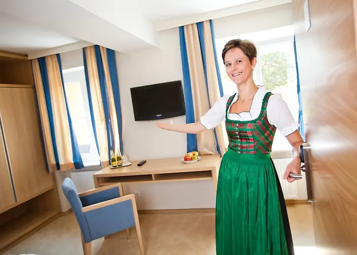 Bauernwirt Estalagem 2*