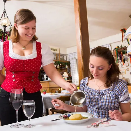 Bauernwirt Мініготель